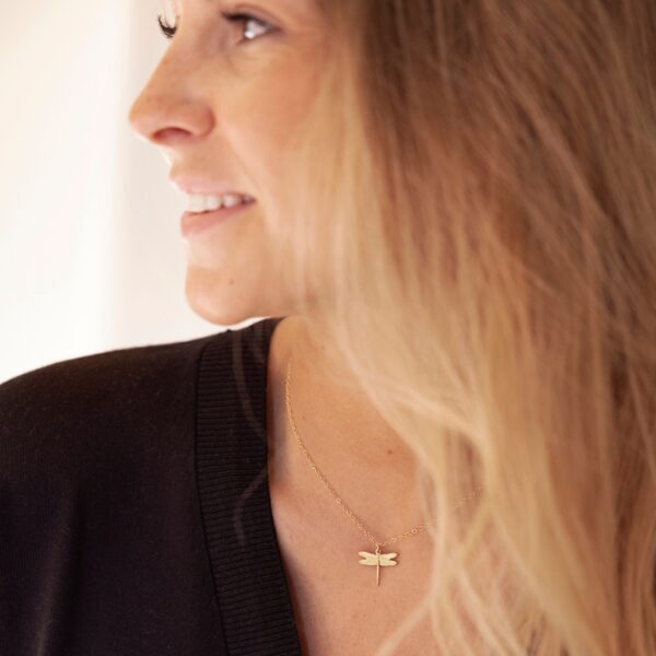 Collier Libellule Ras de cou – Image 2